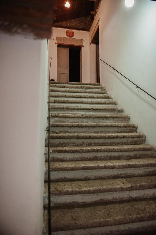 Palazzetto Pergi Hotel Tolfa Exterior photo